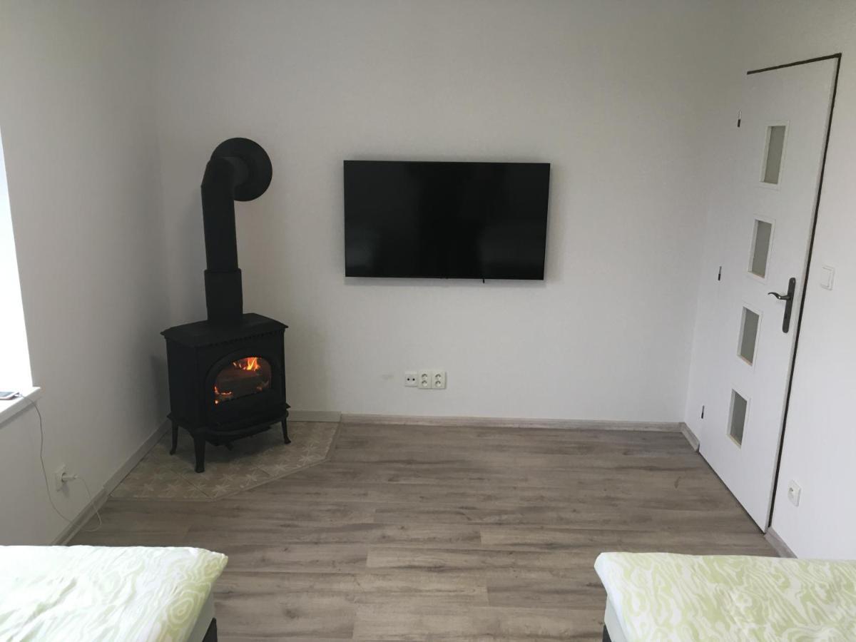 Apartmany U Hadiny 洪波莱茨 外观 照片